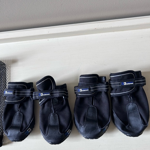 CANINE EQUIPMENT dog boots. - Picture 9 of 9